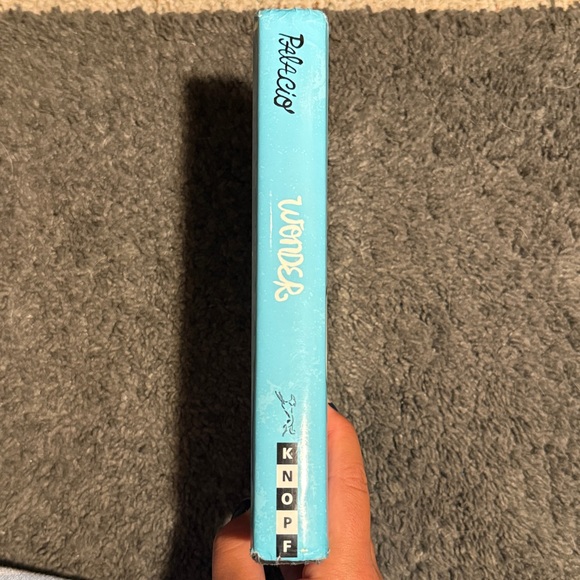 Wonder by R.J. Palacio Book - Picture 4 of 8